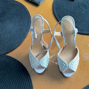 Jewel Badgley Mischka. Size 7 Women’s. US. Wedding shows.. Worn once.